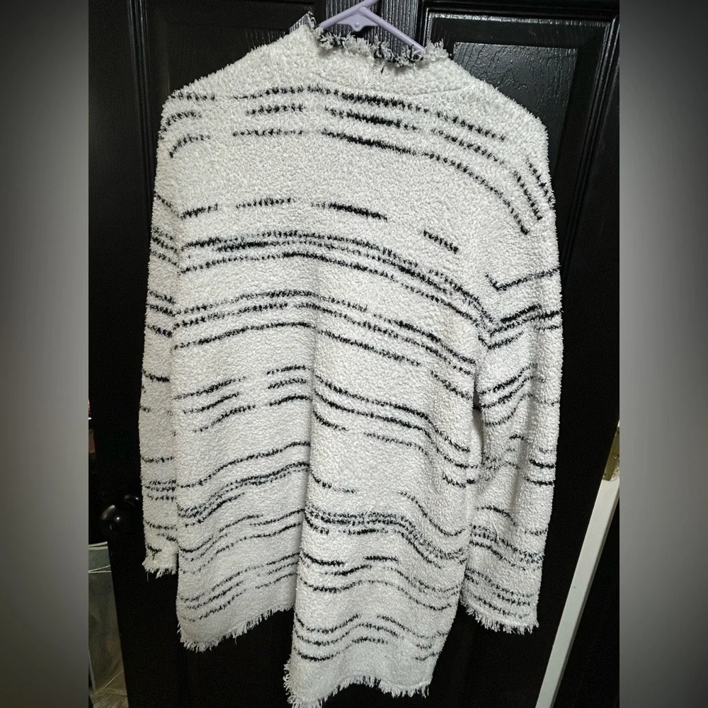 NIC+ZOE Textured White and Black Cardigan - Picture 2 of 3